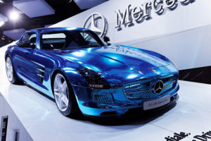 Mercedes-AMG �������� ���������� �������� � ���������� Porsche Cayman